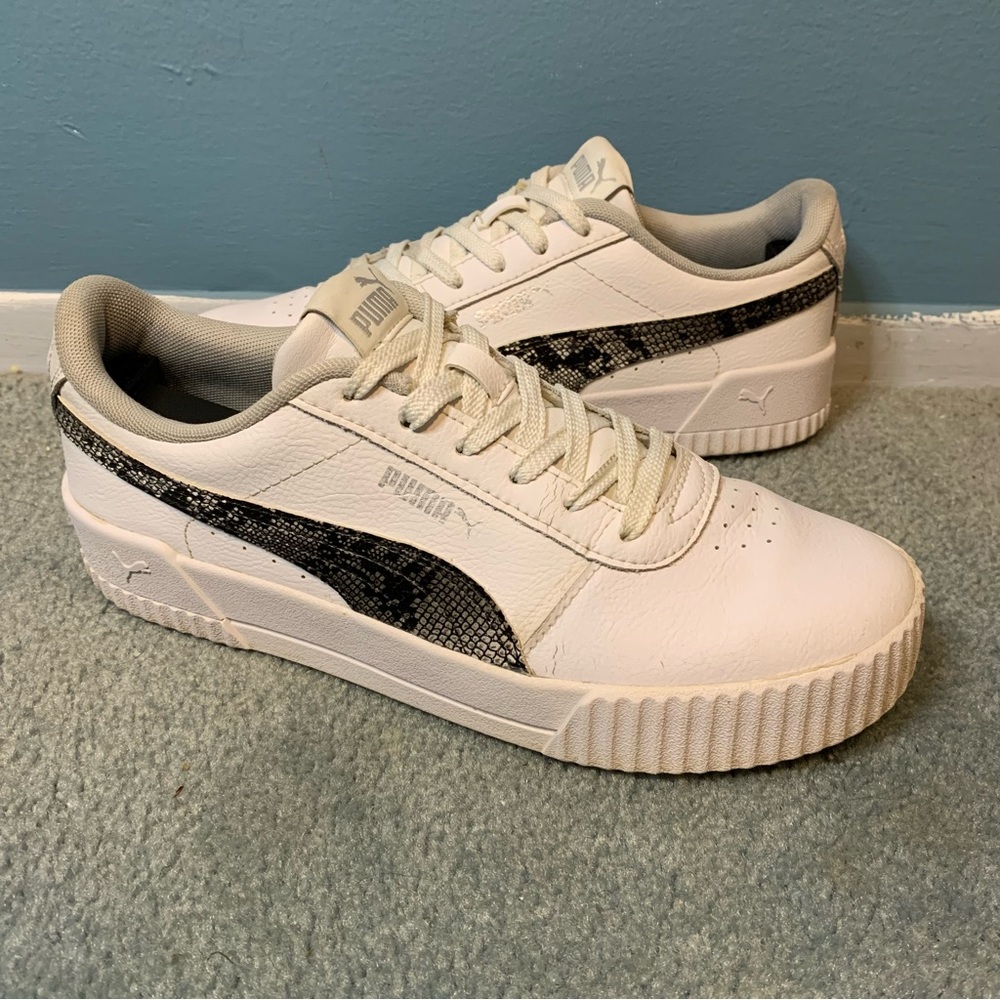 Puma Carina Snake Black/White Women Shoes Size 8.5 Soft Foam  Sneaker 382384-02